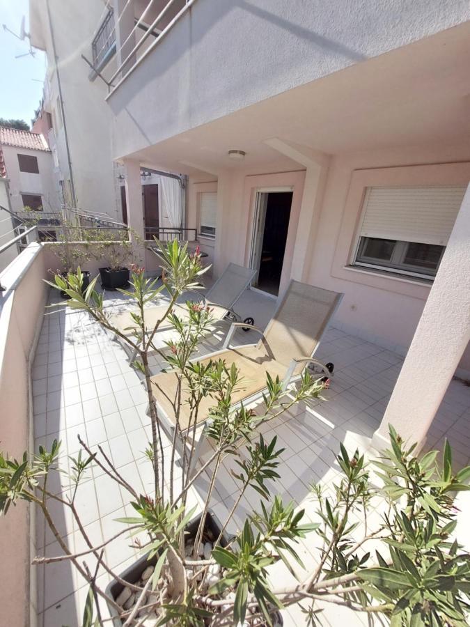 Holiday Baška Voda Exteriér fotografie